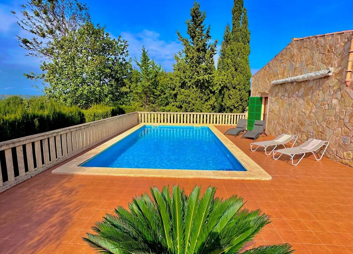 Finca Ses Barraques contacts